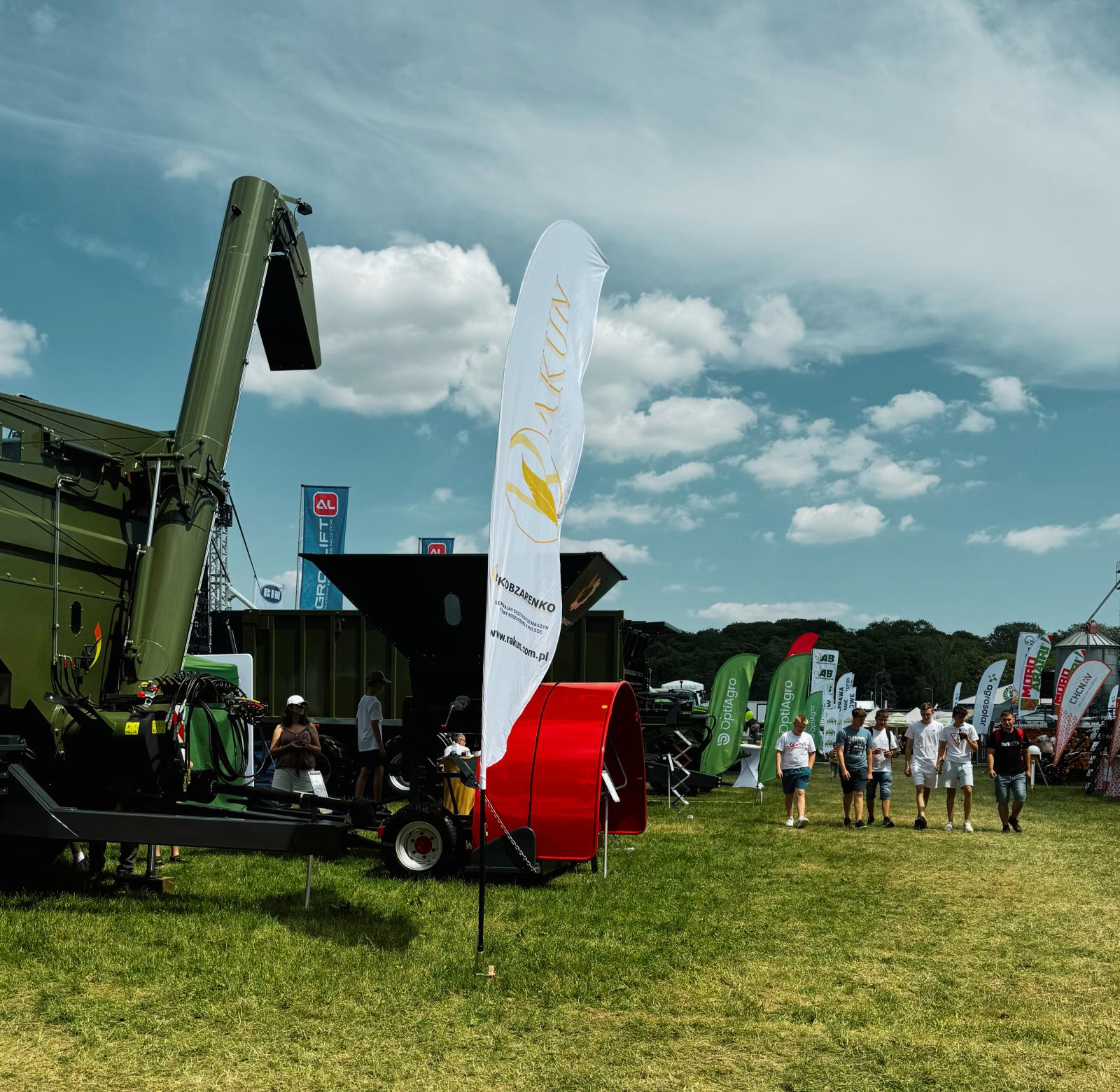 Wystawa maszyn rolniczych Rakun