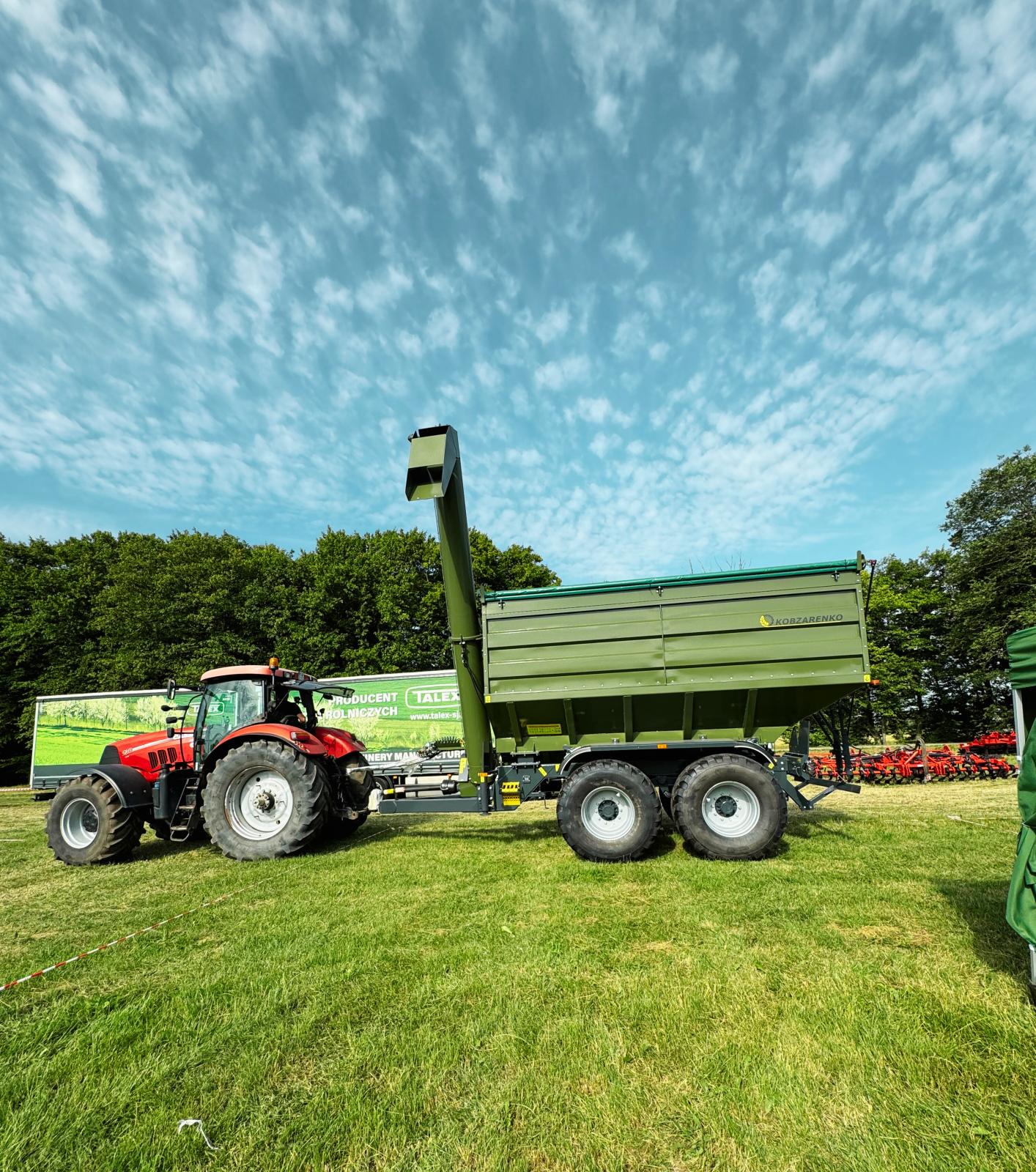 Kobzarenko przyczepy na targach